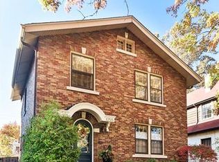 1255 Boland Pl, Saint Louis, MO 63117