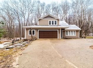 2730 Heritage Ln, Lapeer, MI 48446