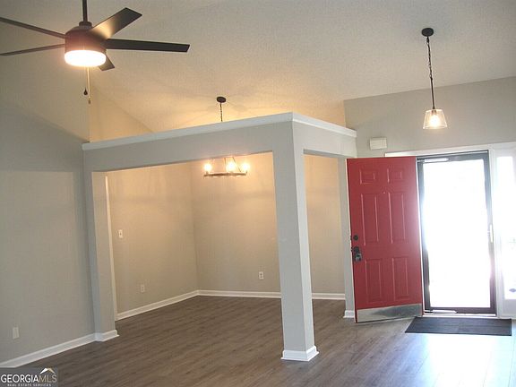 3rd image of 4917 River Overlook Way