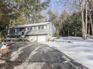 30 Dream Lake Dr, Amherst, NH 03031