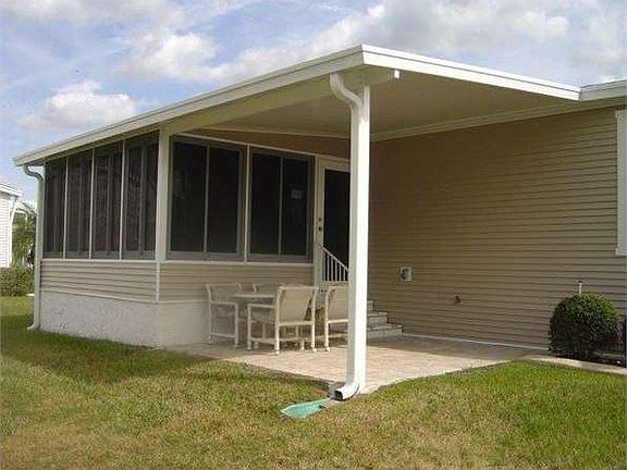 2nd image of 9976 Jaybird Dr