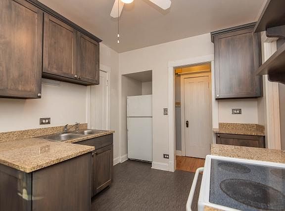 5th image of 1020 W Foster Ave APT 1W