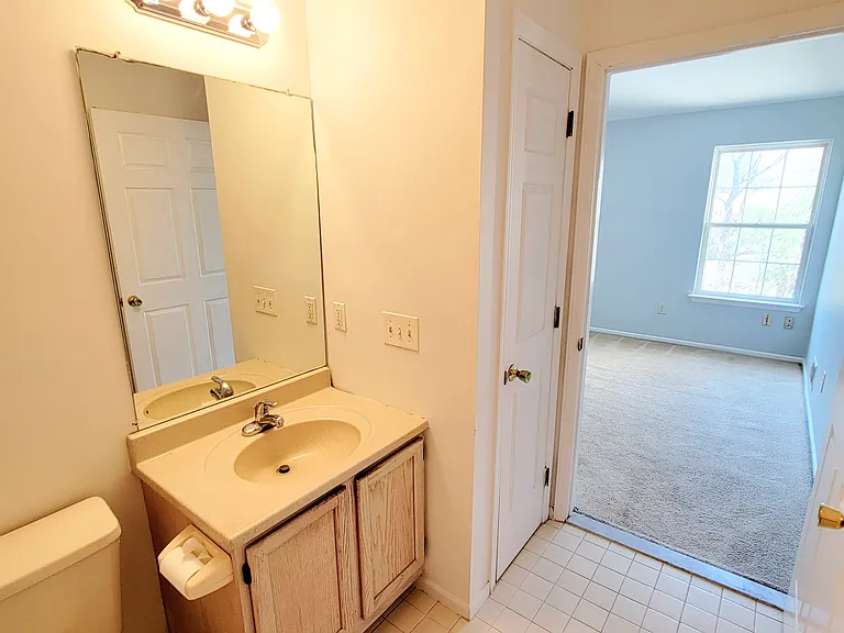 1114 Oakcroft Ln — Photo 18