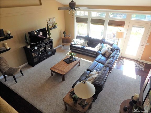 5th image of 449 Viewmont Dr SE