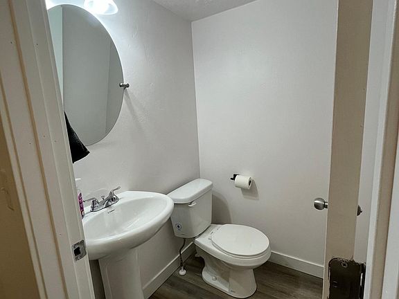 4th image of 254 E Wren Hill Ln