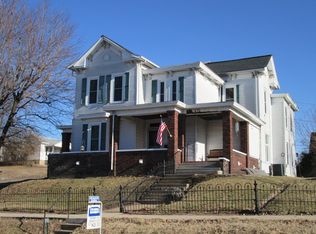 214 E Main St, Earlington, KY 42410