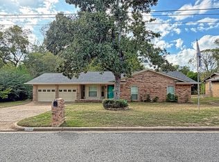 1006 Bel Air Dr, Athens, TX 75751