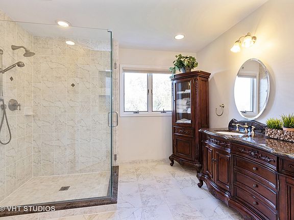 4th image of 1800 Josilyn Ct