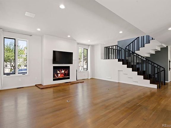 3rd image of 290 Madison St #L