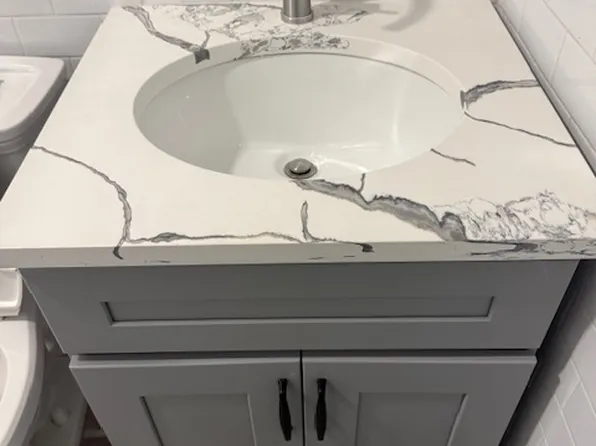 569 Vermont Street image 10 of 19