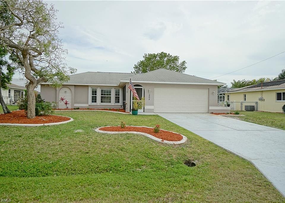 1st image of 204 SE 21st Ln