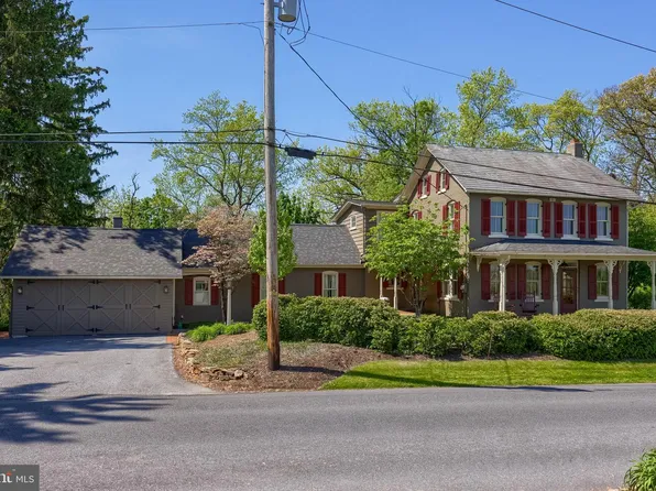 1522 Hunsecker Rd, Bird In Hand, PA 17505