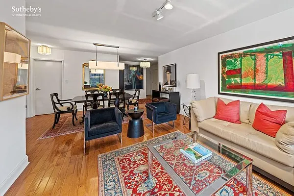 Rented by Sotheby's International Realty | media 47