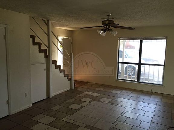 4th image of 3401 Victoria Cir APT D