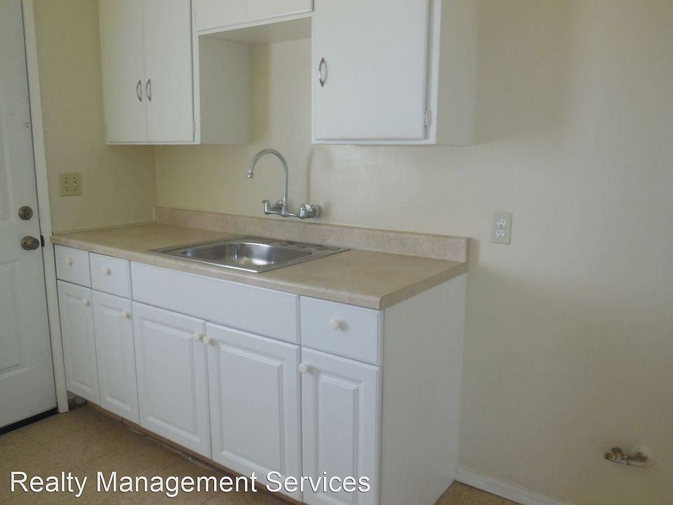 2nd image of 1210 Oregon St #1-139