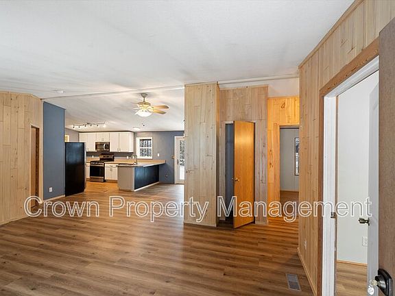 4th image of 2520 E Edgewood Dr