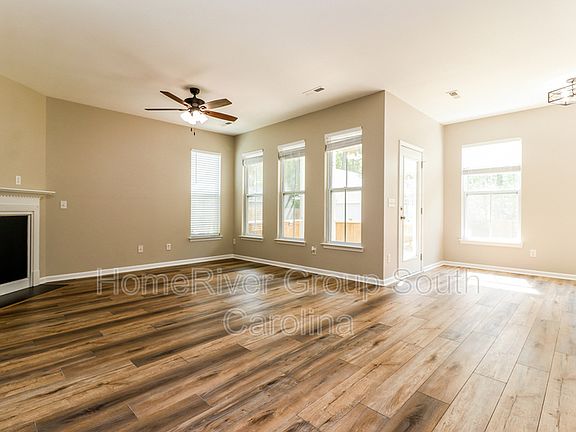 5th image of 216 Cameron St