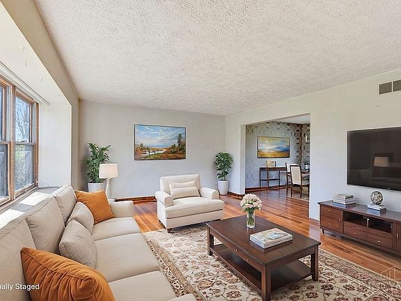 2nd image of 5644 Muirwood Dr