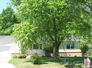 1185 Bella Vista Rd, Bentonville, AR 72712