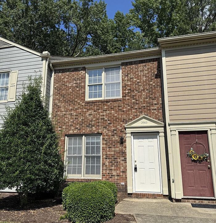 1st image of 2910 Faversham Pl