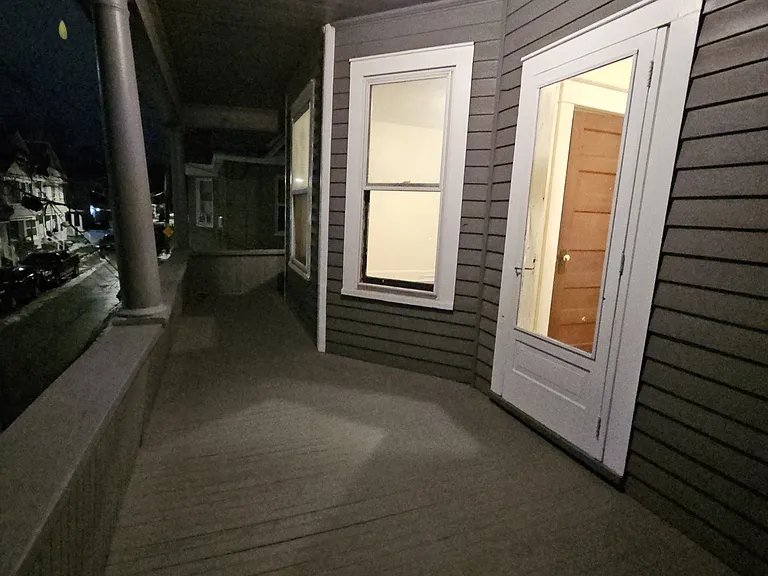 14 Moyston St #3 — Photo 2