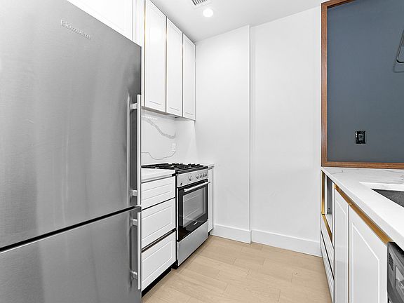 3rd image of 571 4th Ave #608