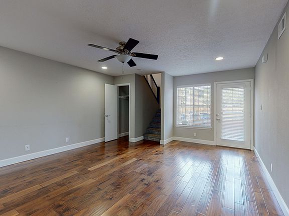 2nd image of 1268 Rosemont Ave NW