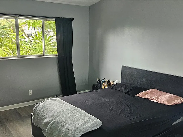 2262 Discovery Cir — Photo 35