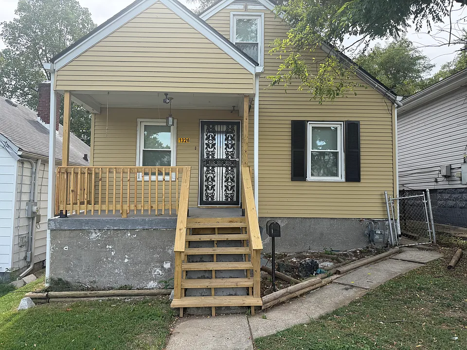 1326 Shingo Ave