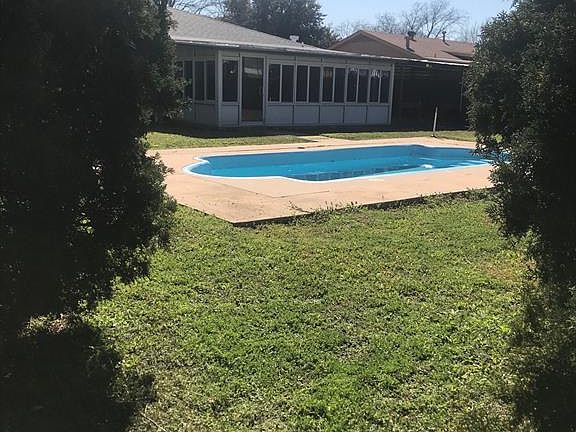 5th image of 3118 Primrose Dr
