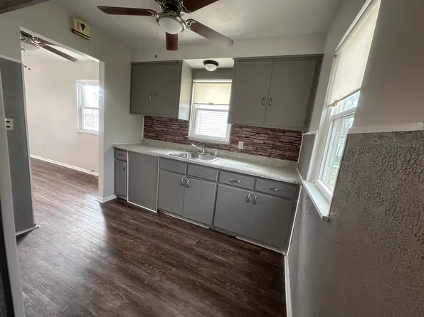 26471 Farringdon Ave, Euclid, OH 44132