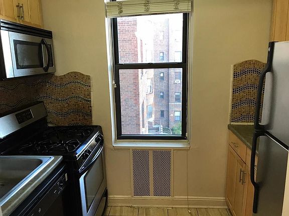 2nd image of 98120 Queens Blvd APT 4C