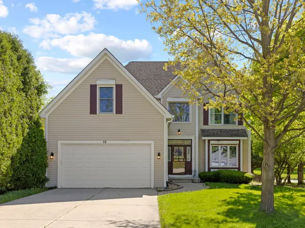 10 Briargate Cir, Sugar Grove, IL 60554