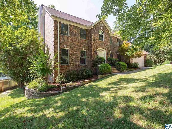 2nd image of 15018 Leafmore Dr SE