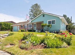 111 Sunset Way, Zillah, WA 98953
