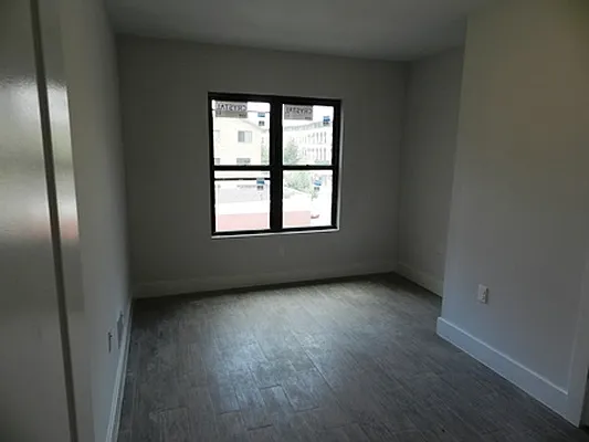 Rented by Elite NY Holdings | media 15