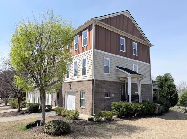 4032 Sykes St, Cary, NC 27519