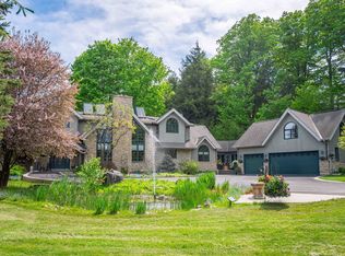 6 Turtle Lake Dr, Halton Hills, ON L7J 2W7