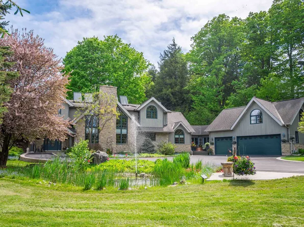 6 Turtle Lake Dr, Halton Hills, ON L7J 2W7