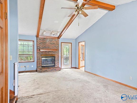 2nd image of 113 Kimberly Ln