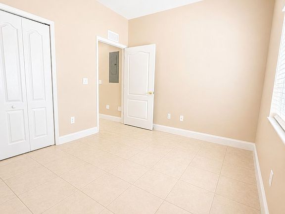 4th image of 4120 Skyline Blvd APT 1