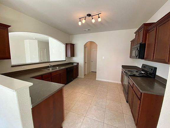 4th image of 4725 Winding Hollow Dr