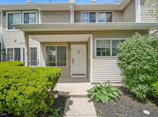 3 Morgan Ct, Bedminster, NJ 07921