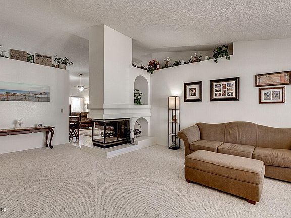 2nd image of 5949 E Fountain Cir