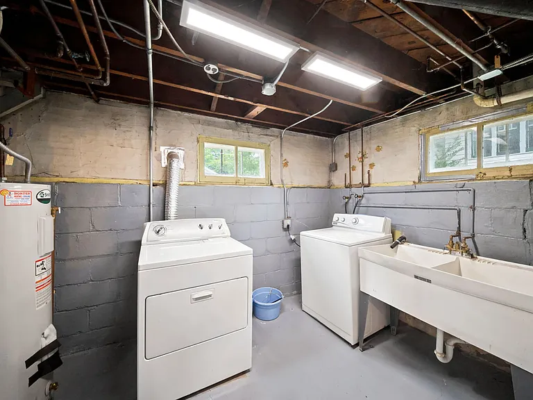 1110 N Wheaton Ave — Photo 18