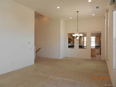 4th image of 882 Kingsford St
