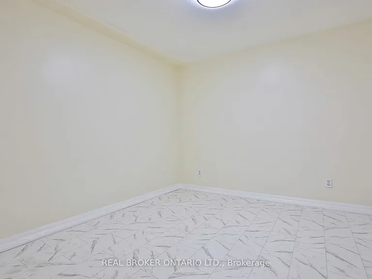 53 Maria St #5 — Photo 12