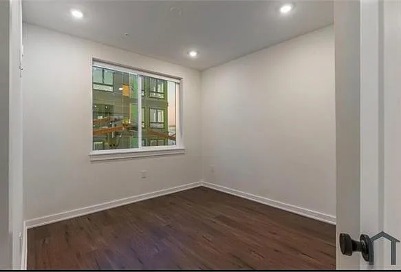 1836 E York St #203 — Photo 15