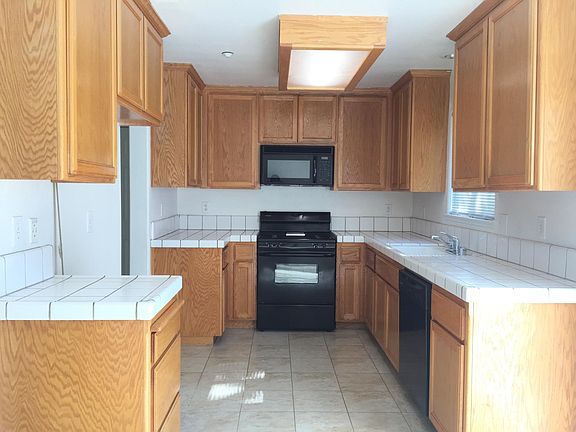 3rd image of 1267 Caballero St