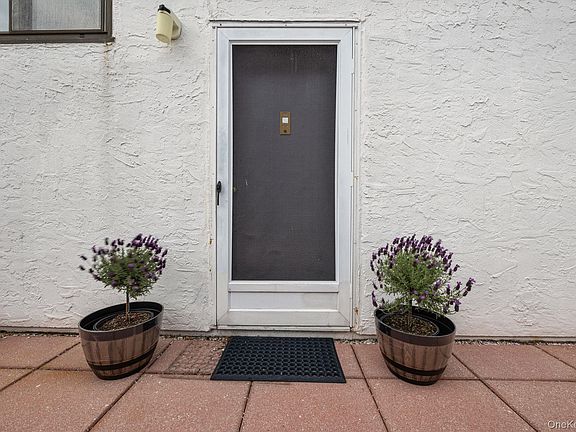 2nd image of 21 Canterbury Road #15